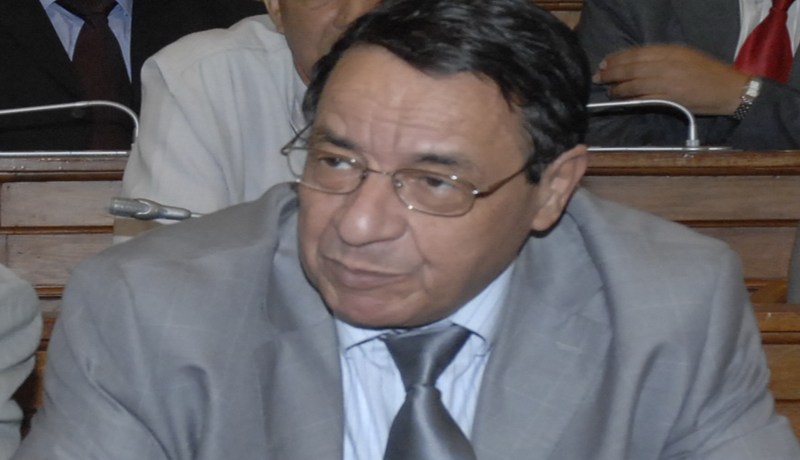 وزارة الدفــاع‮ ‬غـــائبـــــة