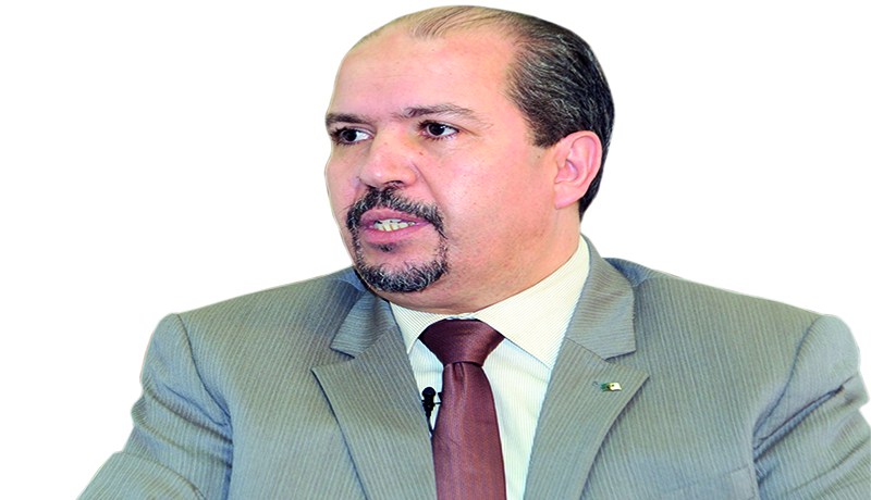 سكت دهرا ثم نطـق كفرا