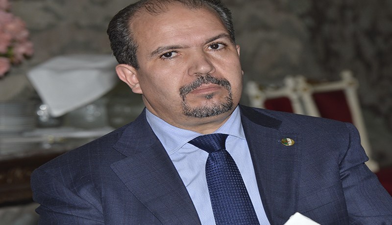 سياسة واللّي في القلب في القلب