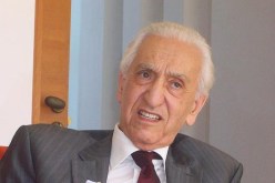 أكبر معارض‮ ‬يعترف بالشفافية‮