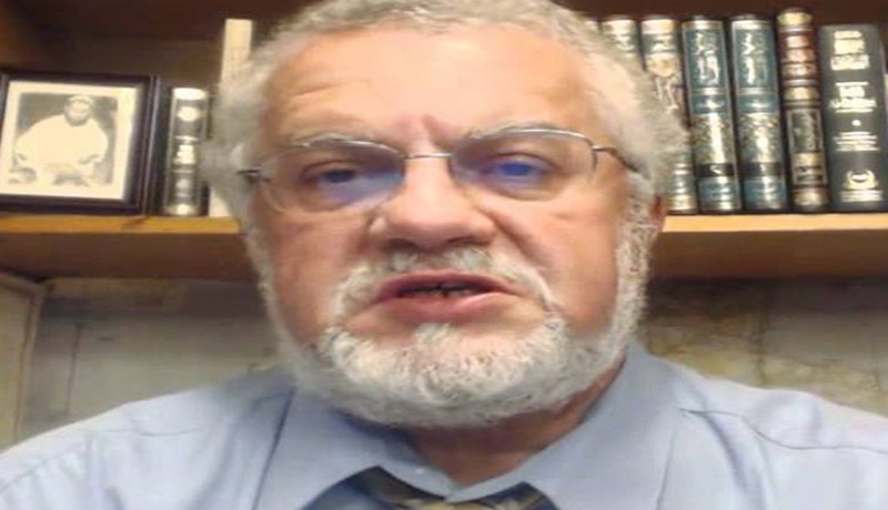 أنور هدام بن حاج أحمق وسخيف