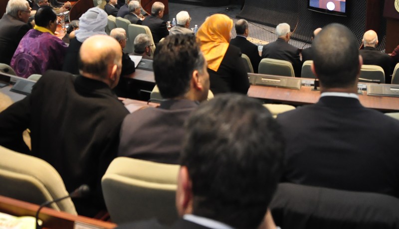 نائب يستفسر الوزراء عن اللغة العربية