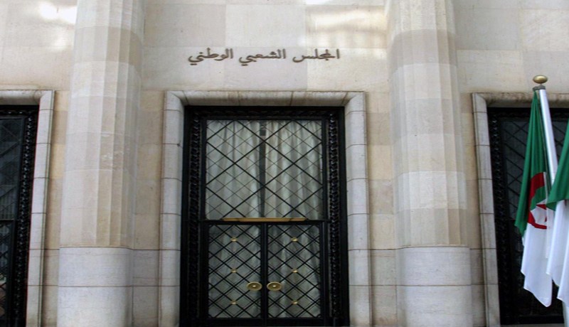 صلاة الفجر في‮ ‬قصر الأمم لنوّاب البرلمان‮!‬