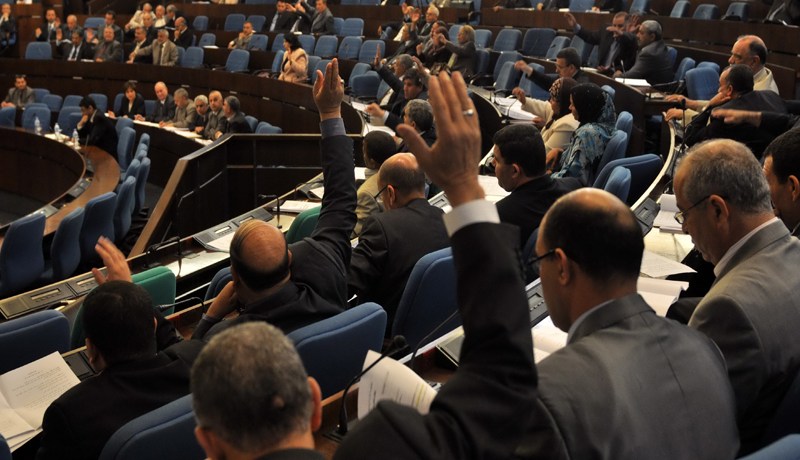 العين تلاحق النائب