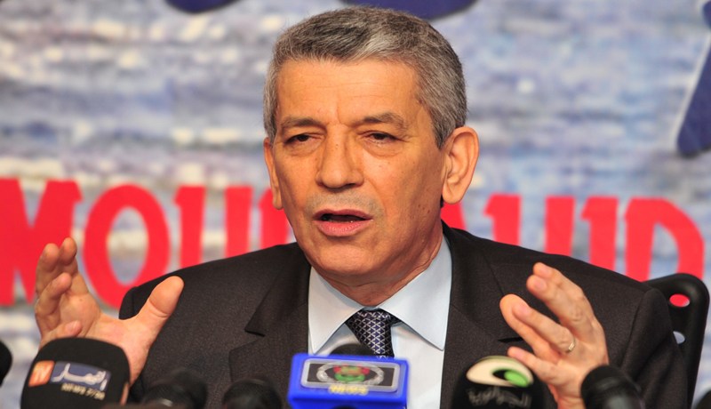 بابا أحمد يحرّك “المرميطة”