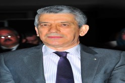 بابا أحمد يخطط من بريطانيا