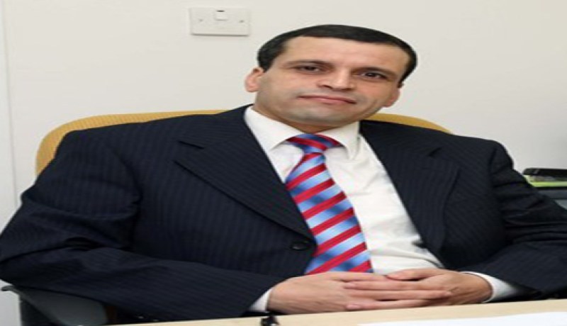 مصيطفى بريء من‮ ''‬حمس‮'' ‬