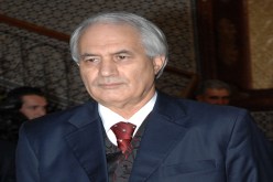 موظّفة تعطّل مصالح الجزائريين