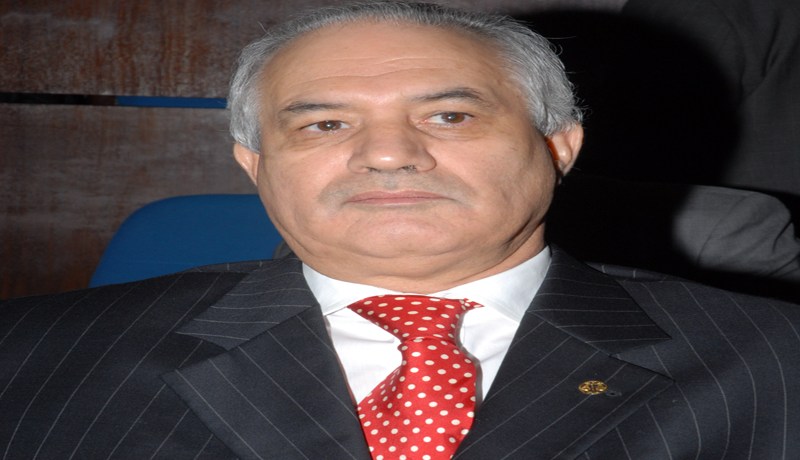 مسؤول يهدد مواطنا عبر أمواج الإذاعة