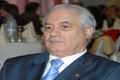 بلعيز لا‮ ‬يزال وزيرا‮