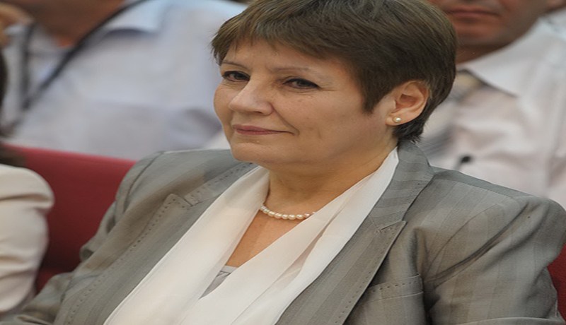 بن غبريت مطلوبة لتصحيح أخطاء تبون