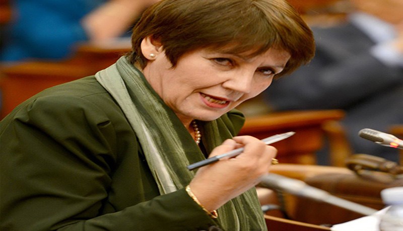 بن غبريت مختصة في علم الاجتماع