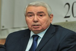 بن صالح يضرب بالثقيل