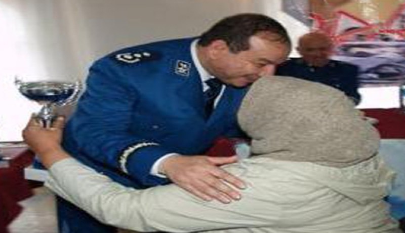 إنسانية الشرطة تبهر الفرنسيين