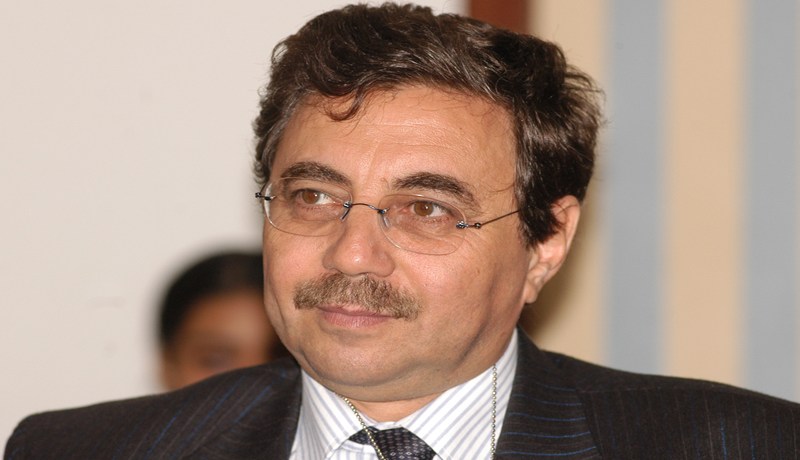 البقاء لـ المصغر في الجمارك