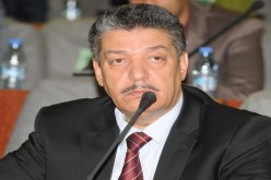 بوضياف يفتح الباب للنقابات