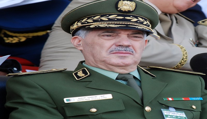 بوسطيلة يشجّع حفظ القرآن