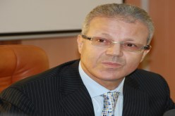 ؟14 ‬سنــة و3 ‬أيـام‮ ‬