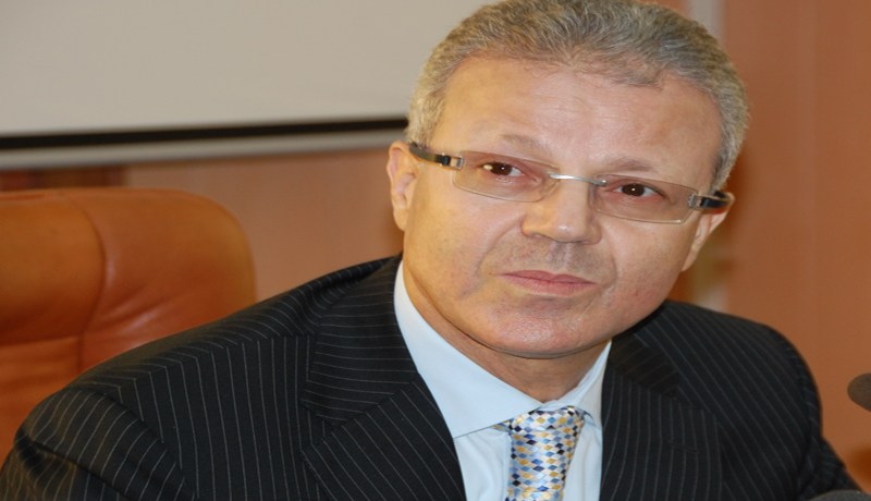 ؟14 ‬سنــة و3 ‬أيـام‮ ‬