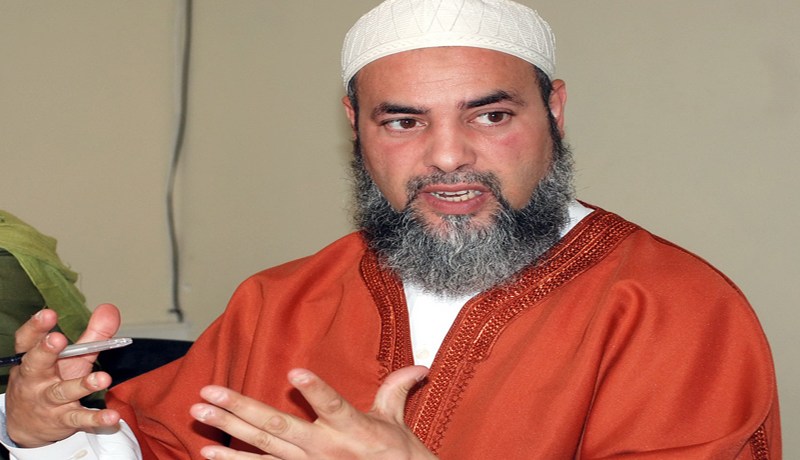 ''‬عوم‮… ‬وعس فمك‮''‬