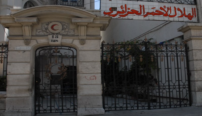 رئيس رغم انتهاء العهدة‮