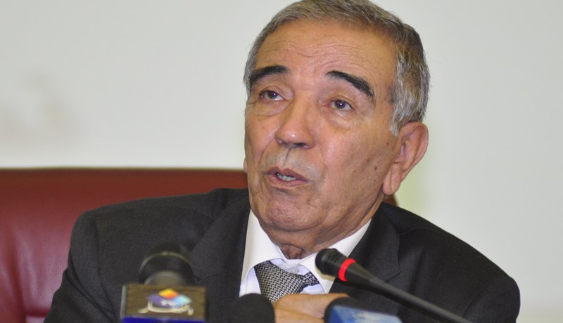 دائرة بلا جوازات سفر‮!‬