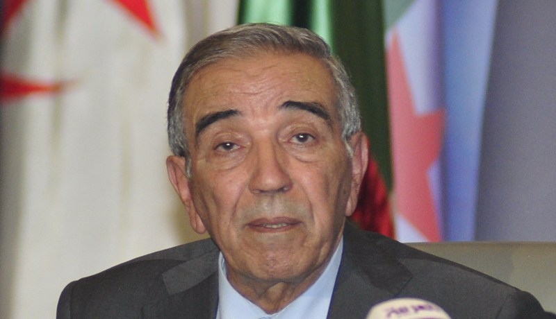 السّهر على تطبيق تعليمات الحكومة‮ ‬