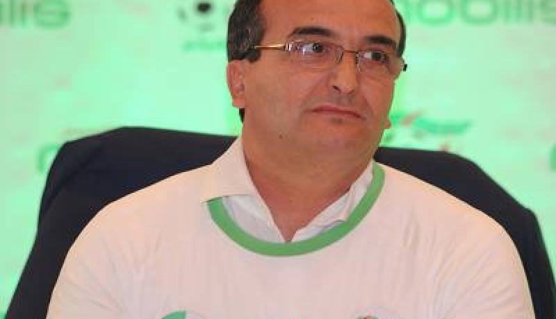 المدير العام لموبيليس سعد دامة يصل إلى مالابو لتشجيع الخضر