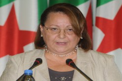 من يصدق الجزائريون.. المدير أم الوزيرة