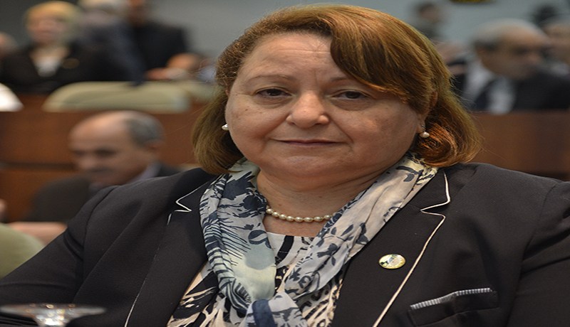 دردوري أمام البرلمان بسبب مواقع العنف والإباحية