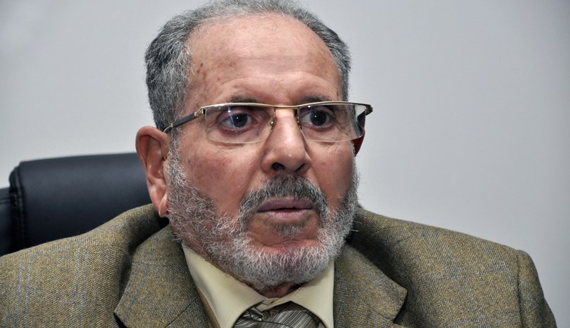 الأئمة بلا أجور