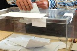 برامج المترشحين تُعرض‮ ‬في‮ ‬الأســــواق