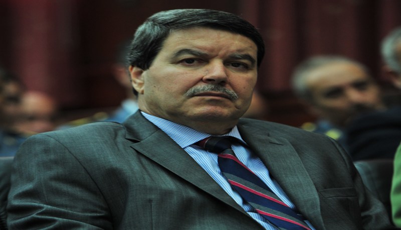 حتى المجانين يستنجدون بالهامل