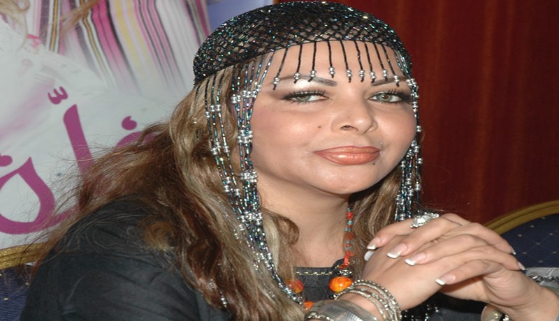 فلّة عبابسة‮ ''‬تشحت‮'' ‬يوم العيد