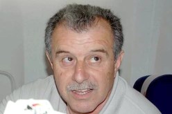 “سننظم مباراة للاعبين القدامى يوم 22 جوان بعنابة وسنستدعي لها لاعبين تونسيين”