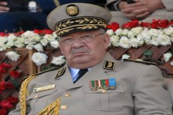 ڤايـد صالح يهنـّئ الجيـش