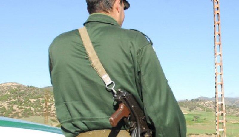 200 ‬دركي‮ ‬لتأمين تنصيب‮ ''‬المير‮'' ‬