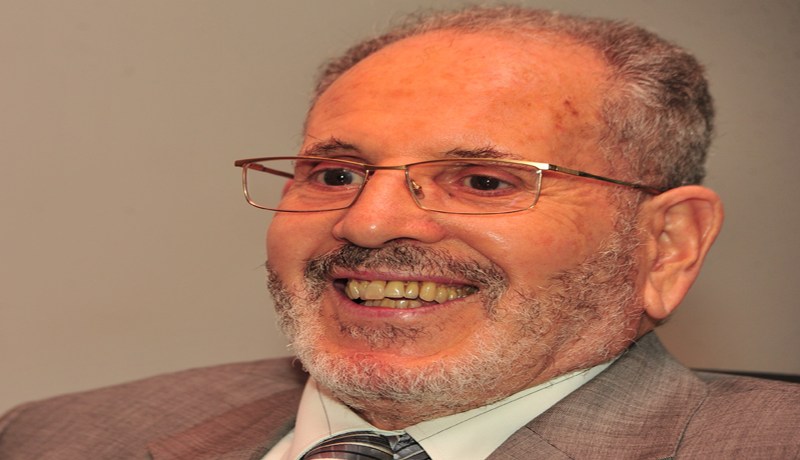 غلام الله معجب بفتاة من باتنة