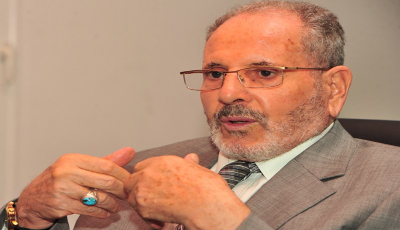 إمام يتــقــن حتى العــبريــة