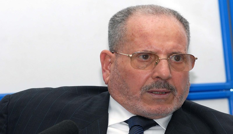 غلام اللّه‮ ‬يحتكم إلى التاريخ‮