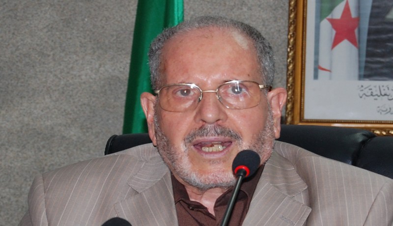 أئمة العاصمة من دون أجور‮‬