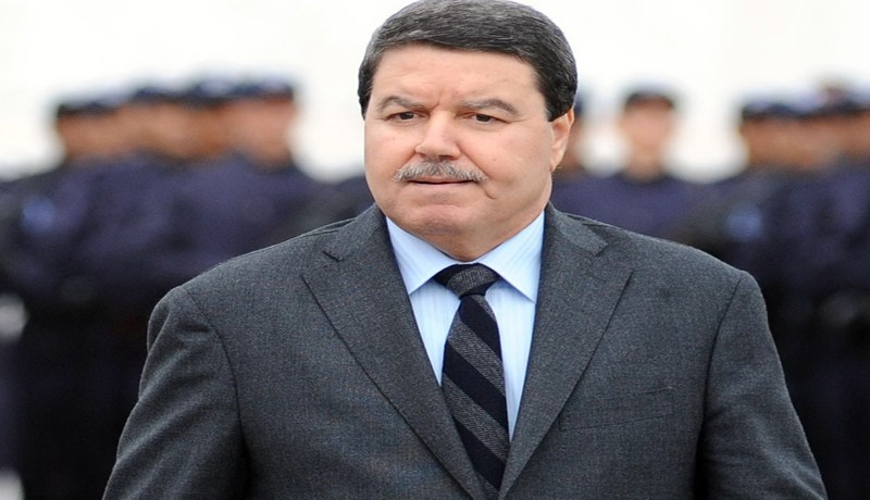 ‮ ‬هامل‮ ‬يدعم الصفوف‮ ‬