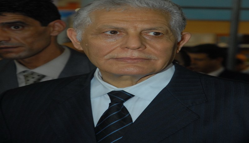 ‮ ‬أين مكان العلم الوطني‮ ‬يا معالي‮ ‬الوزير؟‮ ‬
