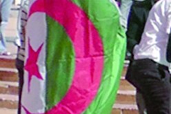 الأعلام الوطنية‮ ''‬وصفة البطّالين السحرية‮''‬