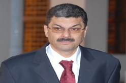 صرف العملة للمقيمين فقط‮
