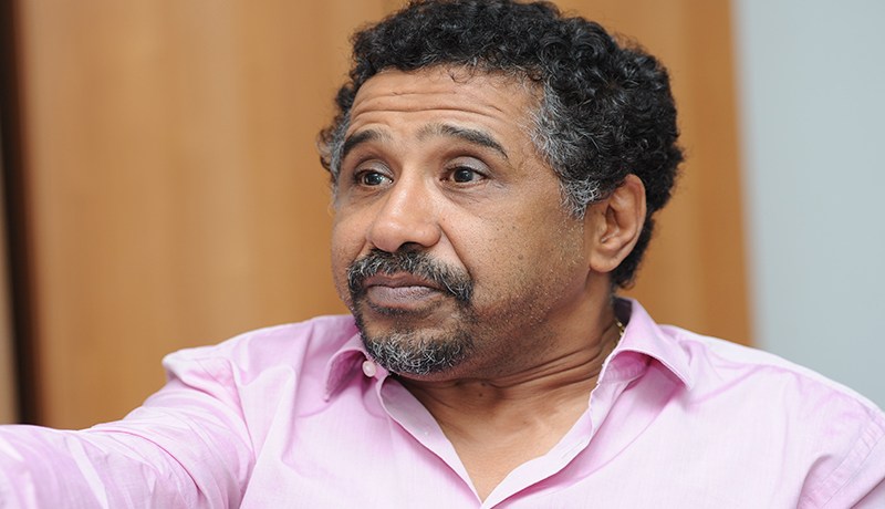 السفيرة الأمريكية تعشق «عيشة» من أيام تونس