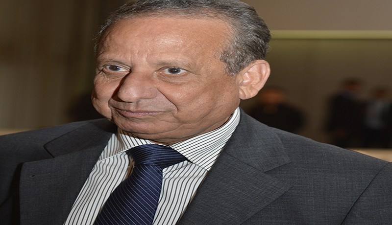 خمري يواجه مشكلة ديون  وقانون