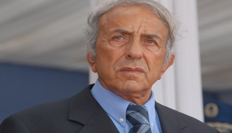 نكتة تنتظــر من يصدقها