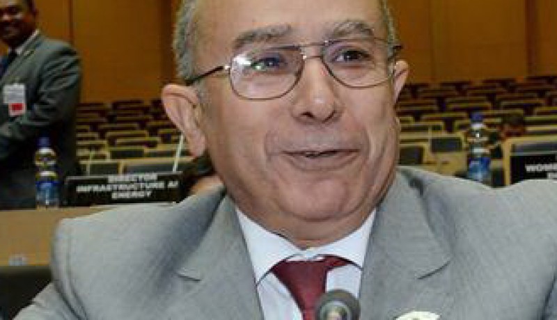 لعمامرة ضد العنف في العيد