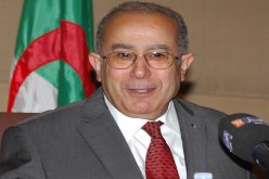 قضايا شائكة تنتظر لعمامرة مع المصريين